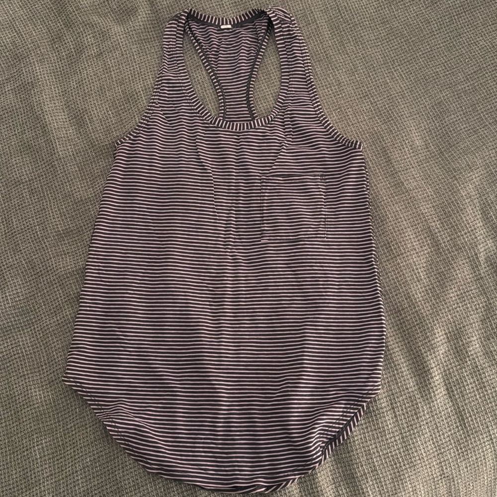 Lululemon tank